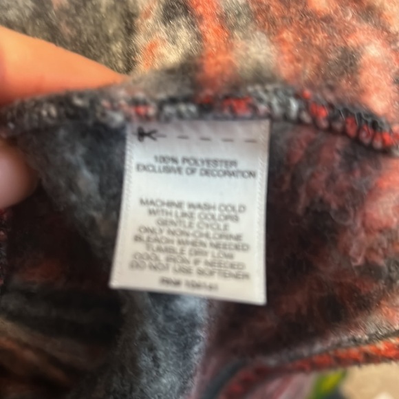 Koppen Nordic Fair Isle Fuzzy Warm Pullover M Red Black - Picture 6 of 6